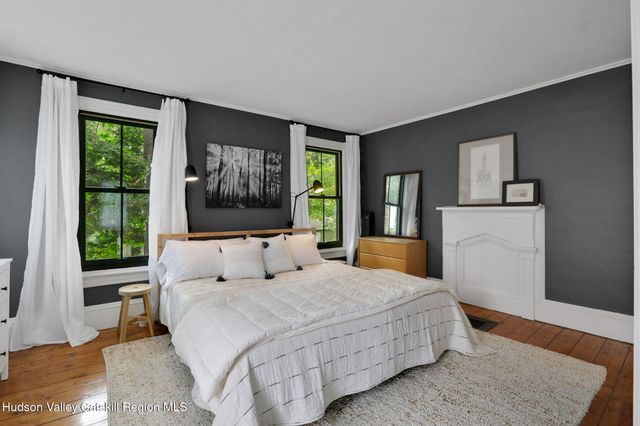 1015 Creek Locks Road, Rosendale, NY 12472