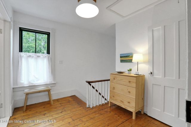 1015 Creek Locks Road, Rosendale, NY 12472