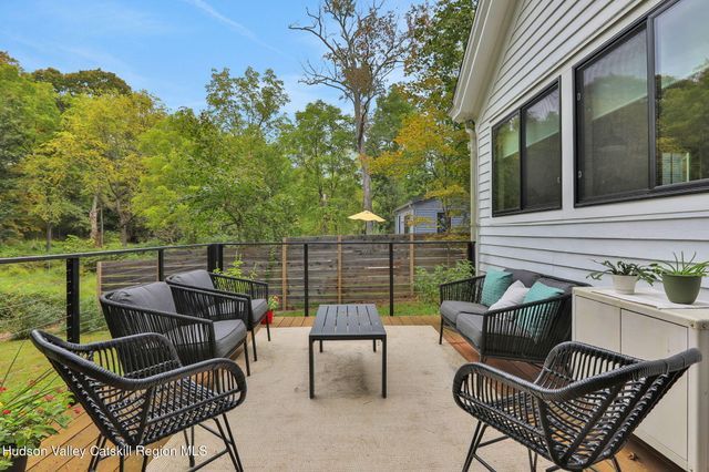 1015 Creek Locks Road, Rosendale, NY 12472