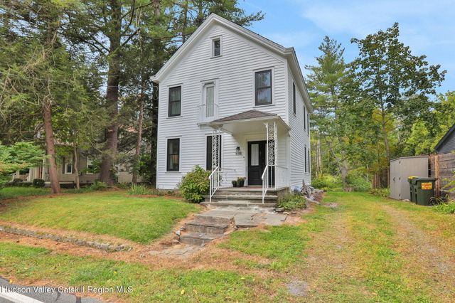 1015 Creek Locks Road, Rosendale, NY 12472