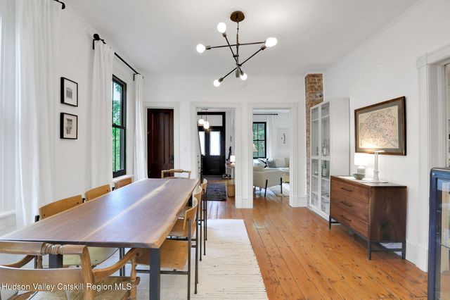 1015 Creek Locks Road, Rosendale, NY 12472