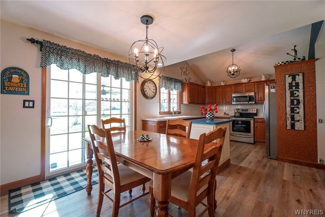 70 Nina, West Seneca, NY 14224