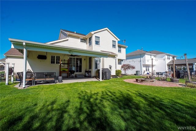 70 Nina, West Seneca, NY 14224