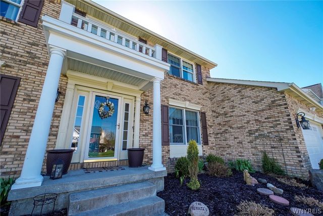 70 Nina, West Seneca, NY 14224