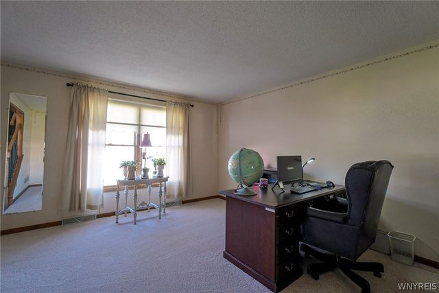 70 Nina, West Seneca, NY 14224