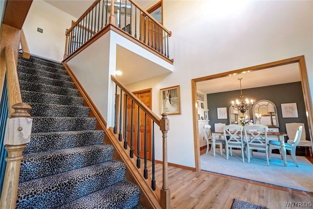 70 Nina, West Seneca, NY 14224