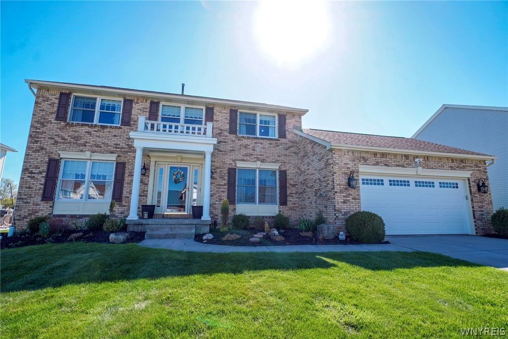 70 Nina, West Seneca, NY 14224