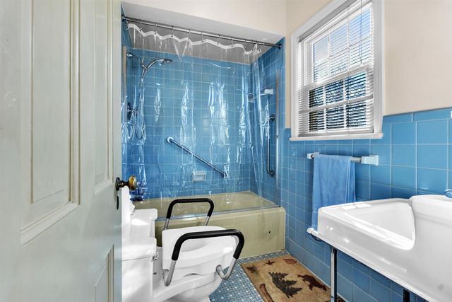 4513 PARK AVE, Memphis, TN 38117