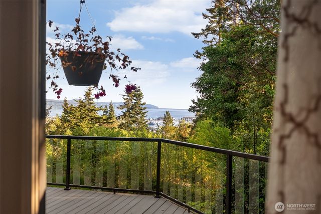 5408 Sunset Avenue, Anacortes, WA 98221