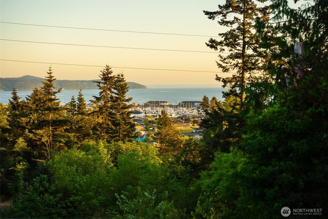 5408 Sunset Avenue, Anacortes, WA 98221