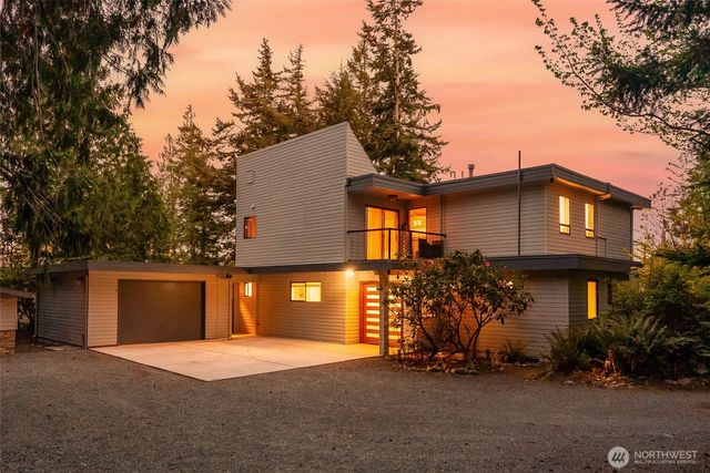 5408 Sunset Avenue, Anacortes, WA 98221