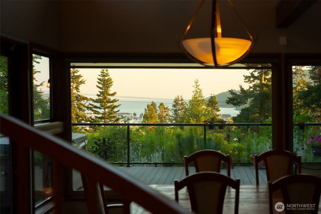 5408 Sunset Avenue, Anacortes, WA 98221