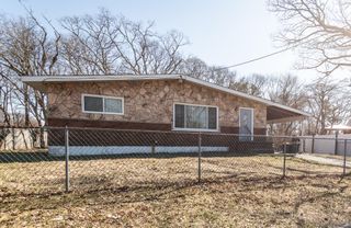 19 Dawn Crescent, Central Islip, NY 11722