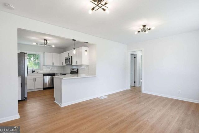 306 Dink Lane SE, Marietta, GA 30060