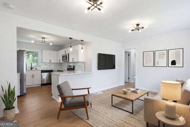 306 Dink Lane SE, Marietta, GA 30060