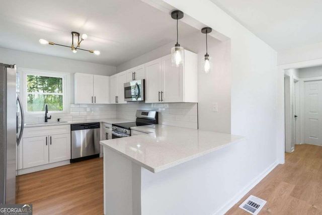 306 Dink Lane SE, Marietta, GA 30060