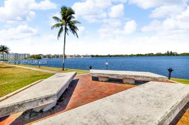 15533 N Miami Lakeway N 106, Miami Lakes, FL 33014