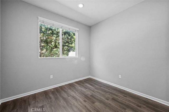 15607 W Lilli Way, Van Nuys, CA 91406
