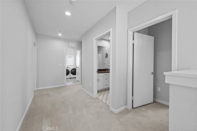 15607 W Lilli Way, Van Nuys, CA 91406