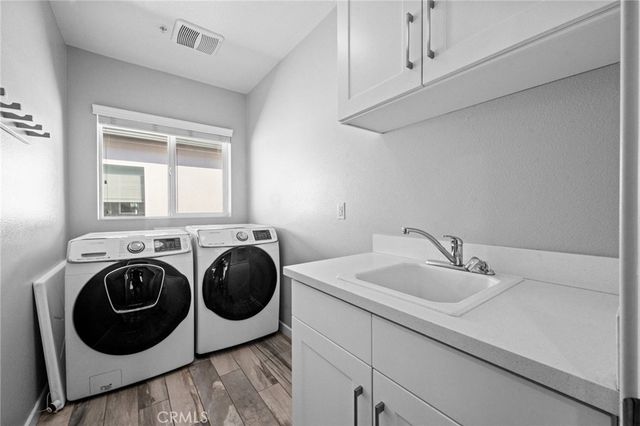15607 W Lilli Way, Van Nuys, CA 91406