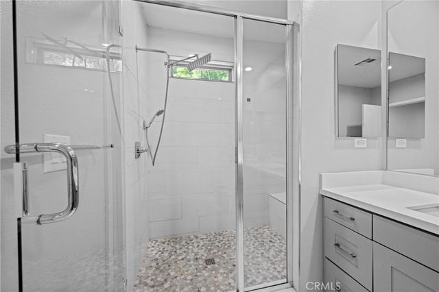 15607 W Lilli Way, Van Nuys, CA 91406
