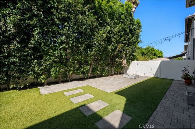 15607 W Lilli Way, Van Nuys, CA 91406