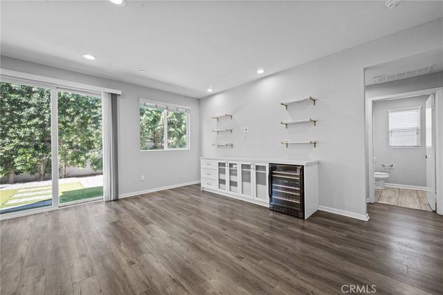 15607 W Lilli Way, Van Nuys, CA 91406