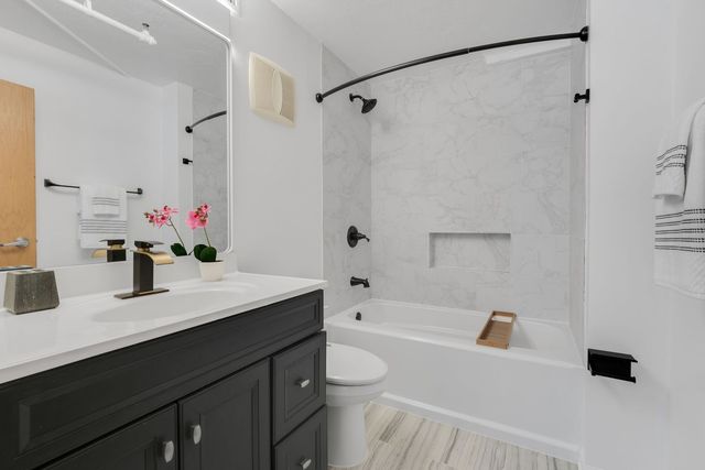 1601 S Michigan Avenue 107, Chicago, IL 60616