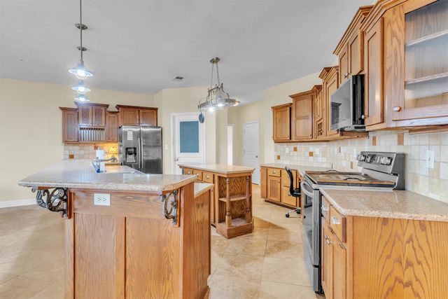 9136 DONNELL RD, Millington, TN 38053