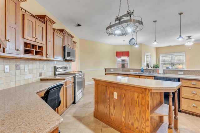 9136 DONNELL RD, Millington, TN 38053