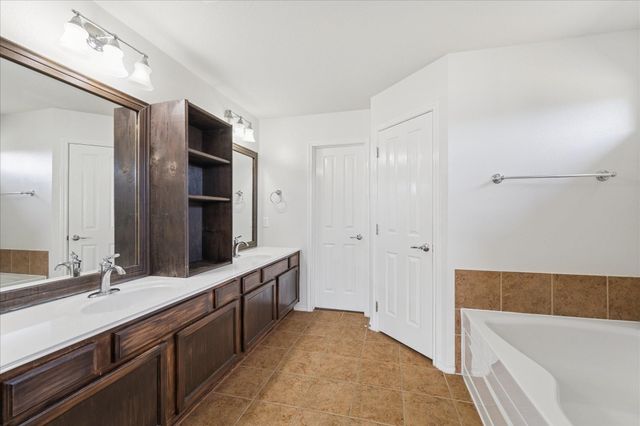 1034 Clover Leaf Court, Rosenberg, TX 77469