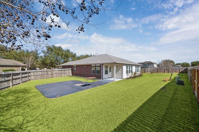 1034 Clover Leaf Court, Rosenberg, TX 77469