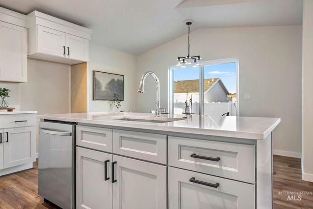 420 Rock Dove Loop, Twin Falls, ID 83301