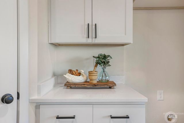 420 Rock Dove Loop, Twin Falls, ID 83301