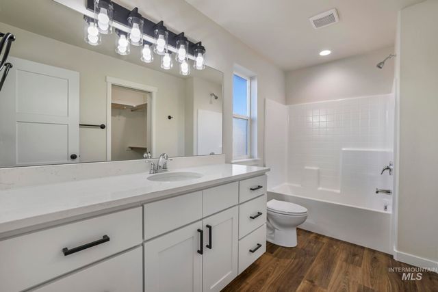 420 Rock Dove Loop, Twin Falls, ID 83301