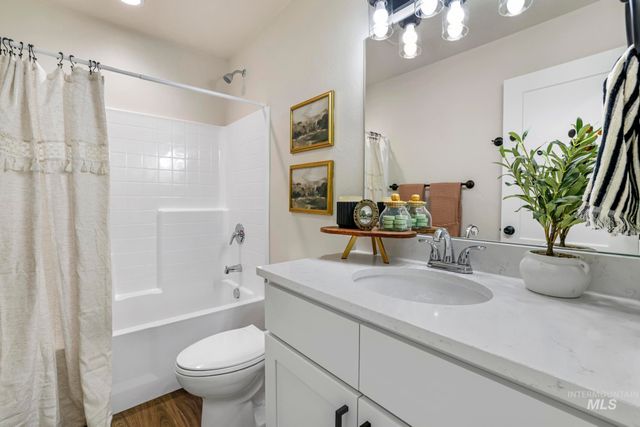 420 Rock Dove Loop, Twin Falls, ID 83301