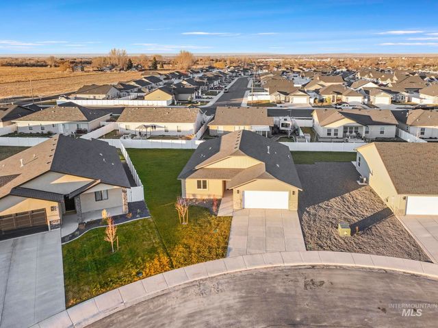 420 Rock Dove Loop, Twin Falls, ID 83301