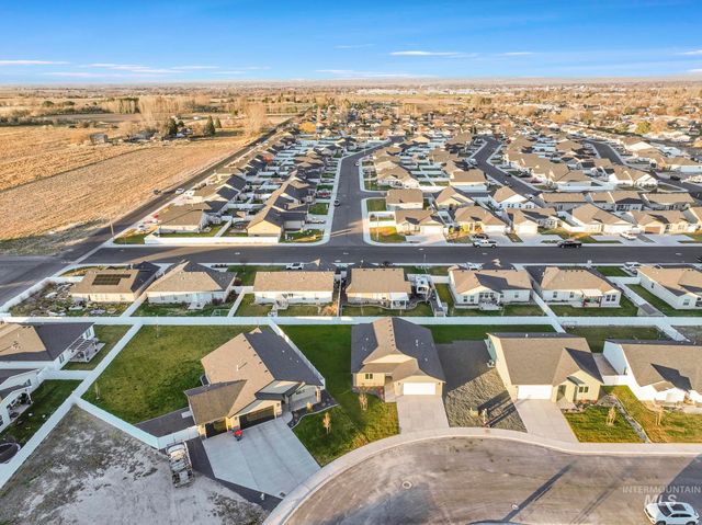 420 Rock Dove Loop, Twin Falls, ID 83301