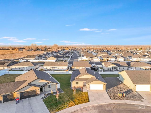 420 Rock Dove Loop, Twin Falls, ID 83301