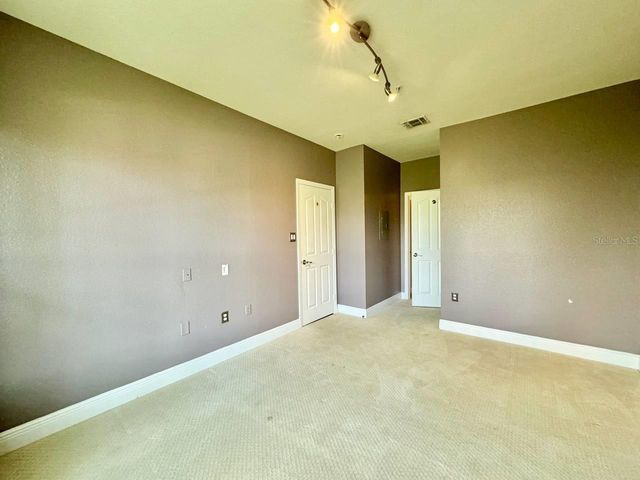 5000 CULBREATH KEY WAY 1-318, Tampa, FL 33611