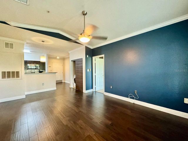 5000 CULBREATH KEY WAY 1-318, Tampa, FL 33611