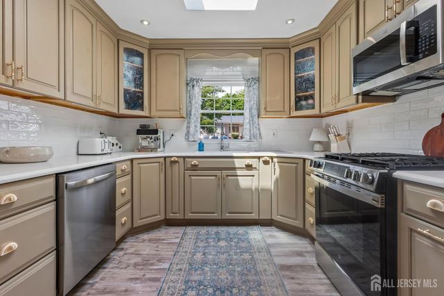 24 Brandeis Road, Old Bridge, NJ 08859