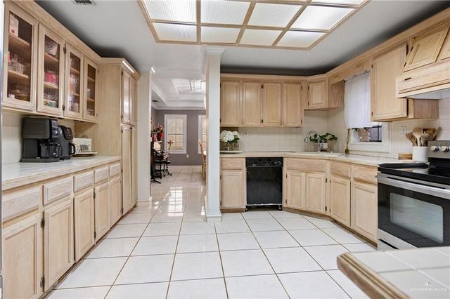 2220 Heather Avenue, Edinburg, TX 78542