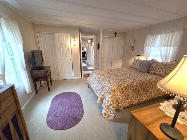 91 Zachary Drive, Hooksett, NH 03106