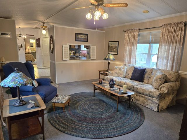 91 Zachary Drive, Hooksett, NH 03106