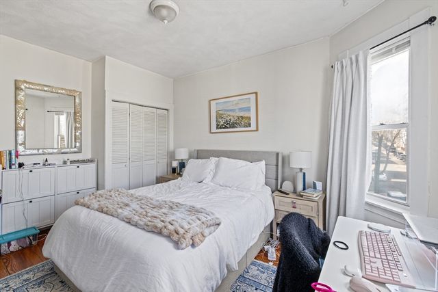 451 E 7th St, Boston, MA 02127