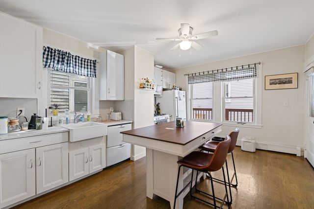 451 E 7th St, Boston, MA 02127