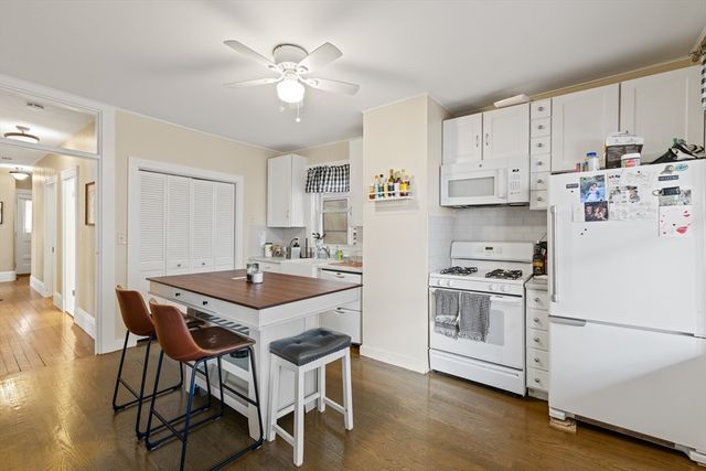 451 E 7th St, Boston, MA 02127