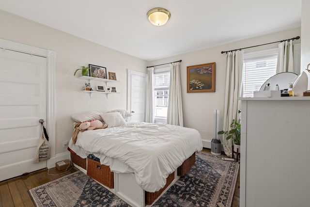 451 E 7th St, Boston, MA 02127