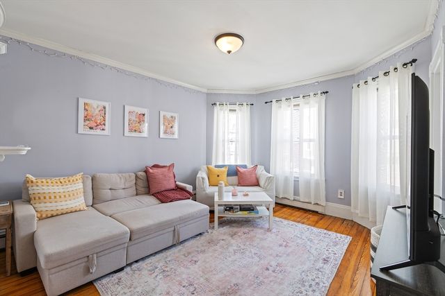 451 E 7th St, Boston, MA 02127